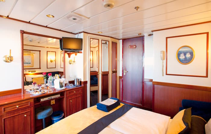 Star Clippers Star Clipper & Star Flyer Accommodation Category 2-4 Double.jpg